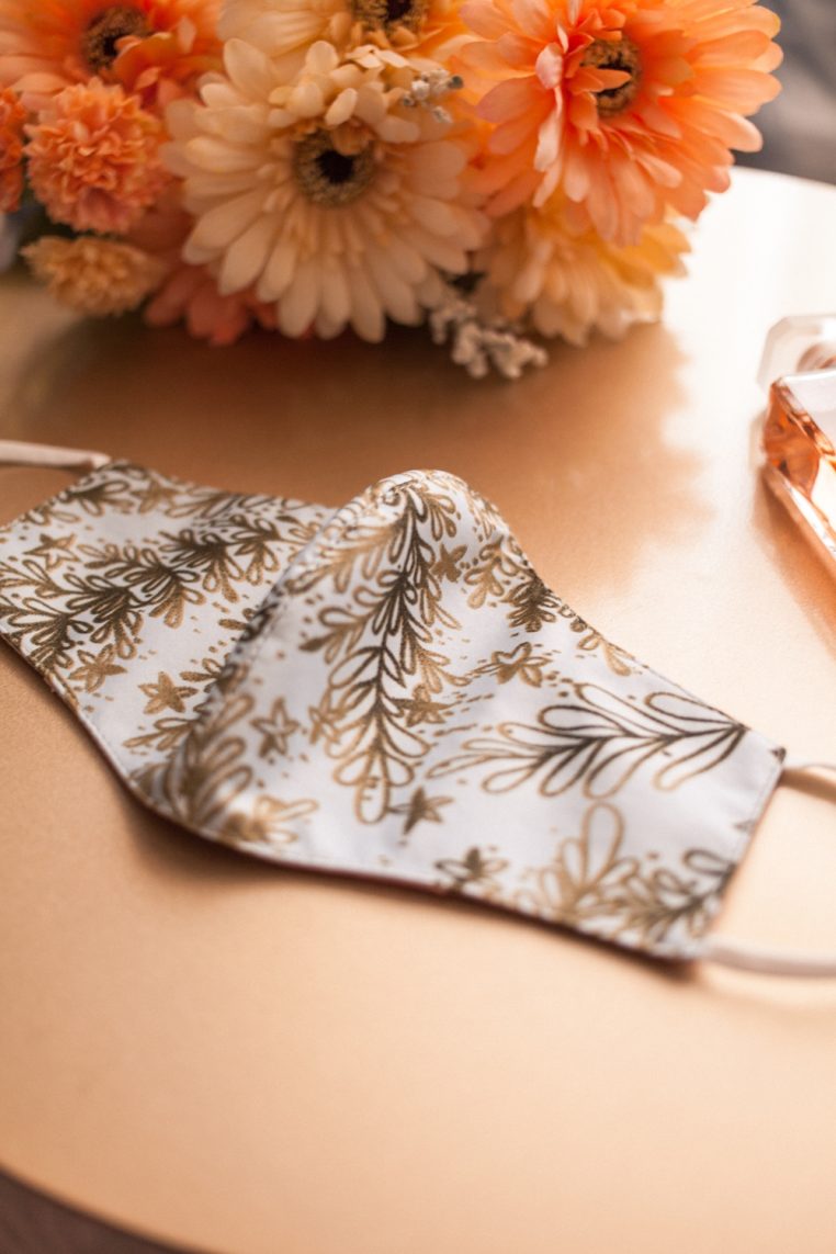 Fern Print Face Mask - Gold - Image 3
