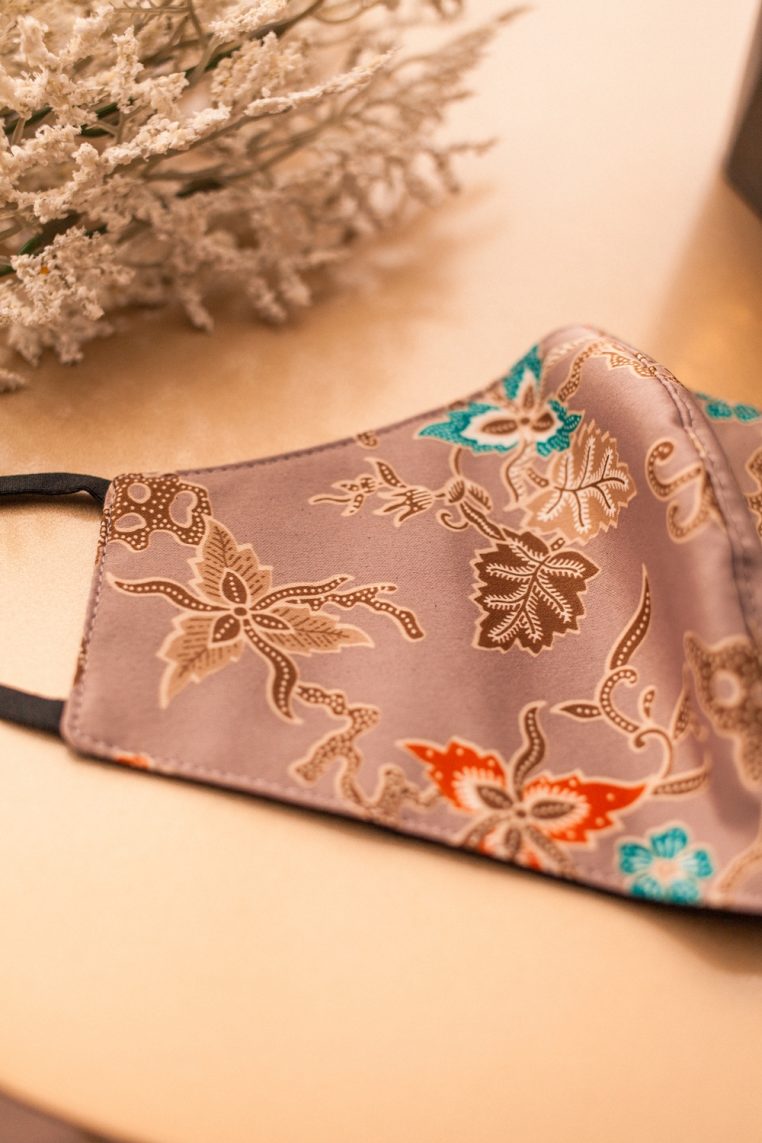 Lilac Batik Print Face Mask - Image 3