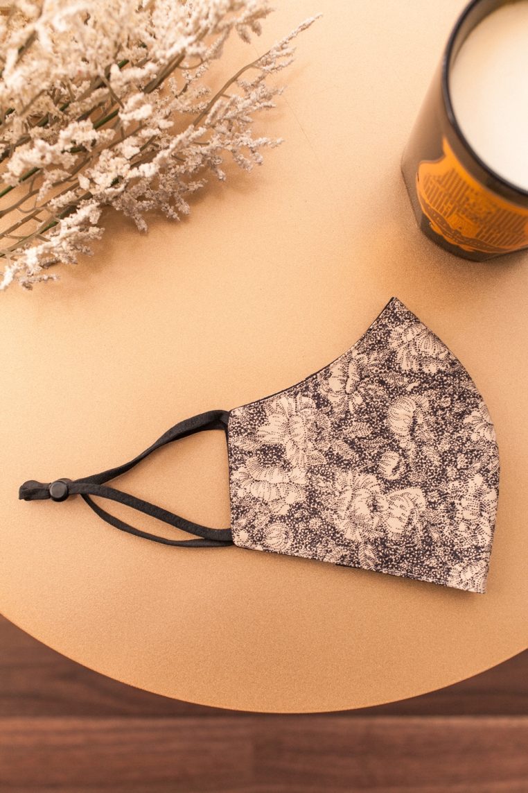 Mosaic Floral Print Face Mask - Black - Image 6
