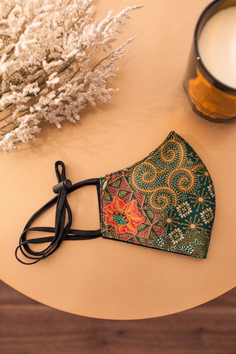 Head Loop Neo Batik Print Face Mask - Green - Image 8