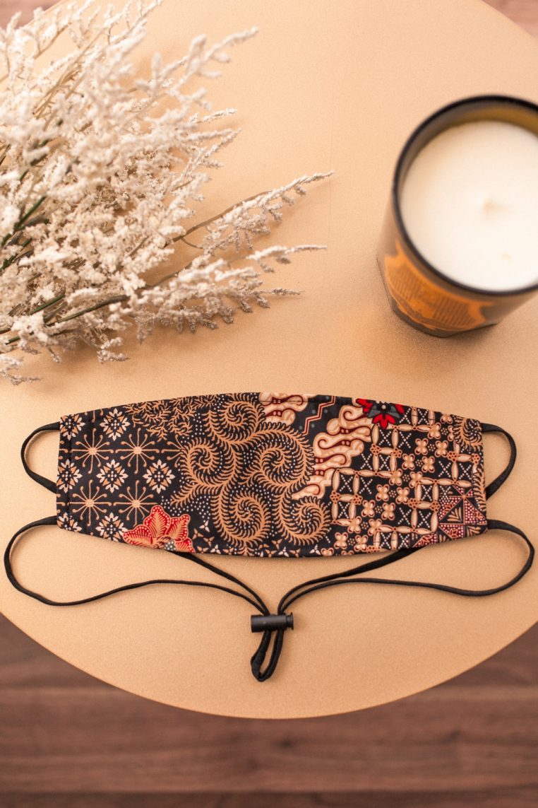 Origami Head Loop Neo Batik Print Face Mask - Black - Image 3