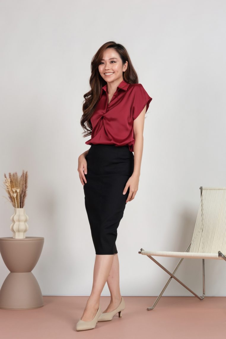 High Waist Knee Length Pencil Skirt - Black - Image 3