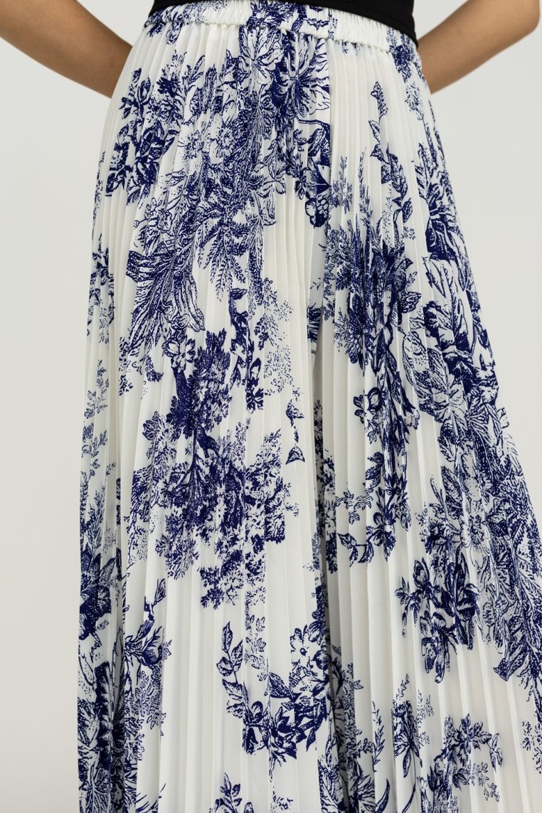 Alternative view of Stencil Floral Print Pleated Pants - Navy Blue