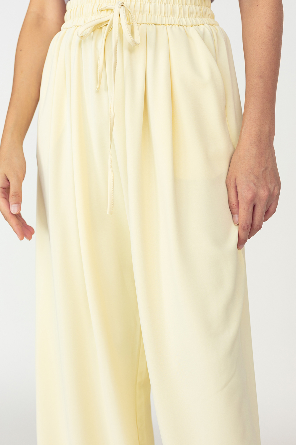 Basic Wide Leg Jogger Pants - Pale Yellow - Image 2