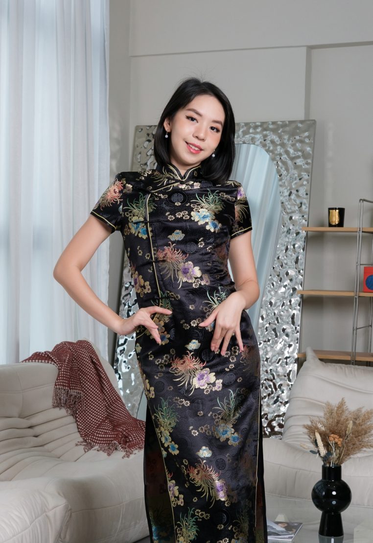 Floral Brocade Side Slit Maxi Cheongsam - Black - Image 9