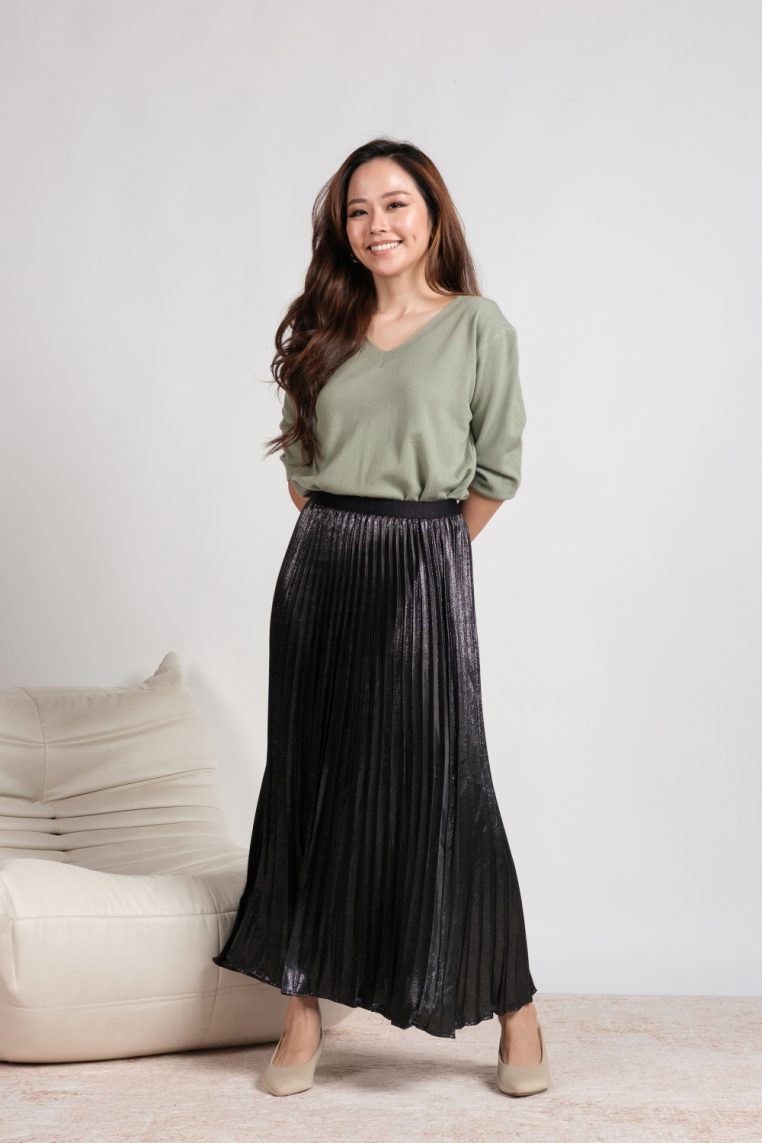 Glitter Satin Pleated Maxi Skirt - Black - Image 4