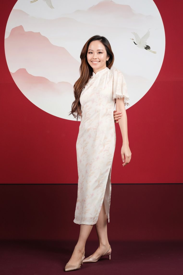 Pearl Flutter Sleeve Floral Maxi Cheongsam - Image 5