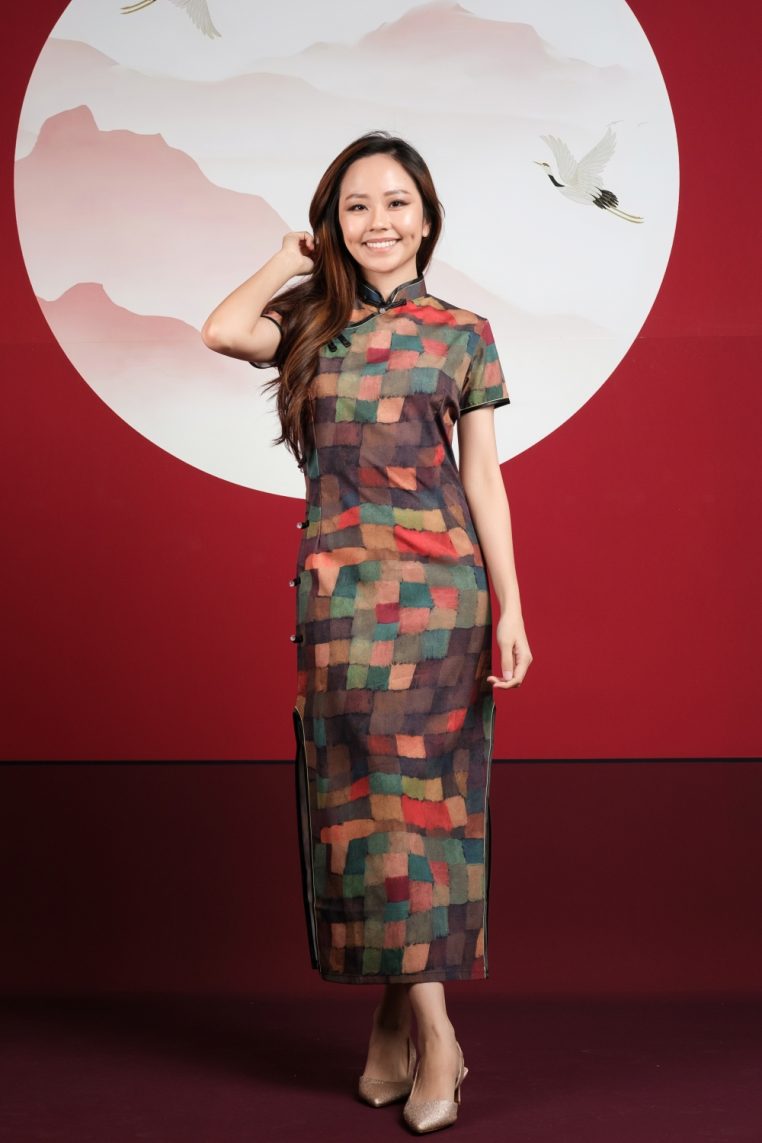 Multitone Checkered Print Maxi Cheongsam - Image 3