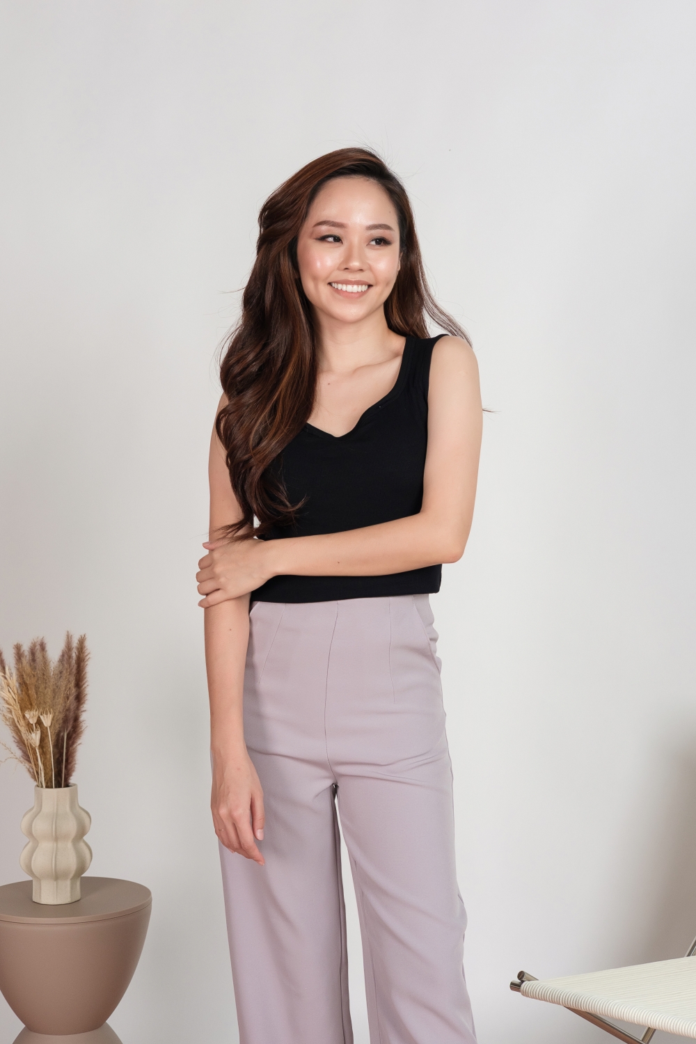 Ribbed Scoop Neck Padded Tank Top - Black - Image 3
