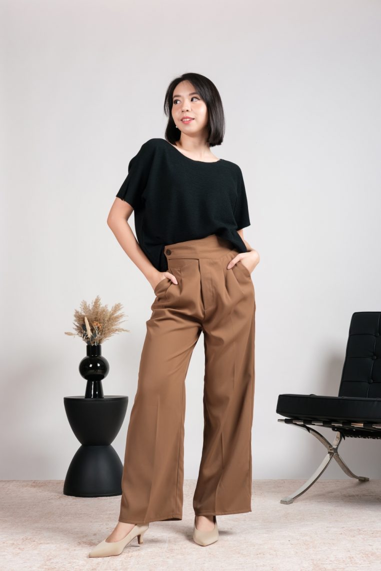 Oversized Ribbed Knit Blouse - Black