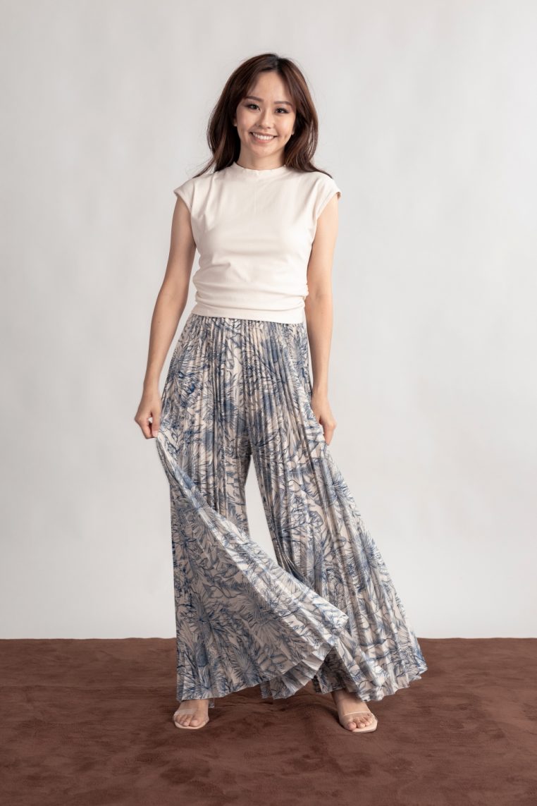 Sketch Leaf Print Pleated Pants - Blue