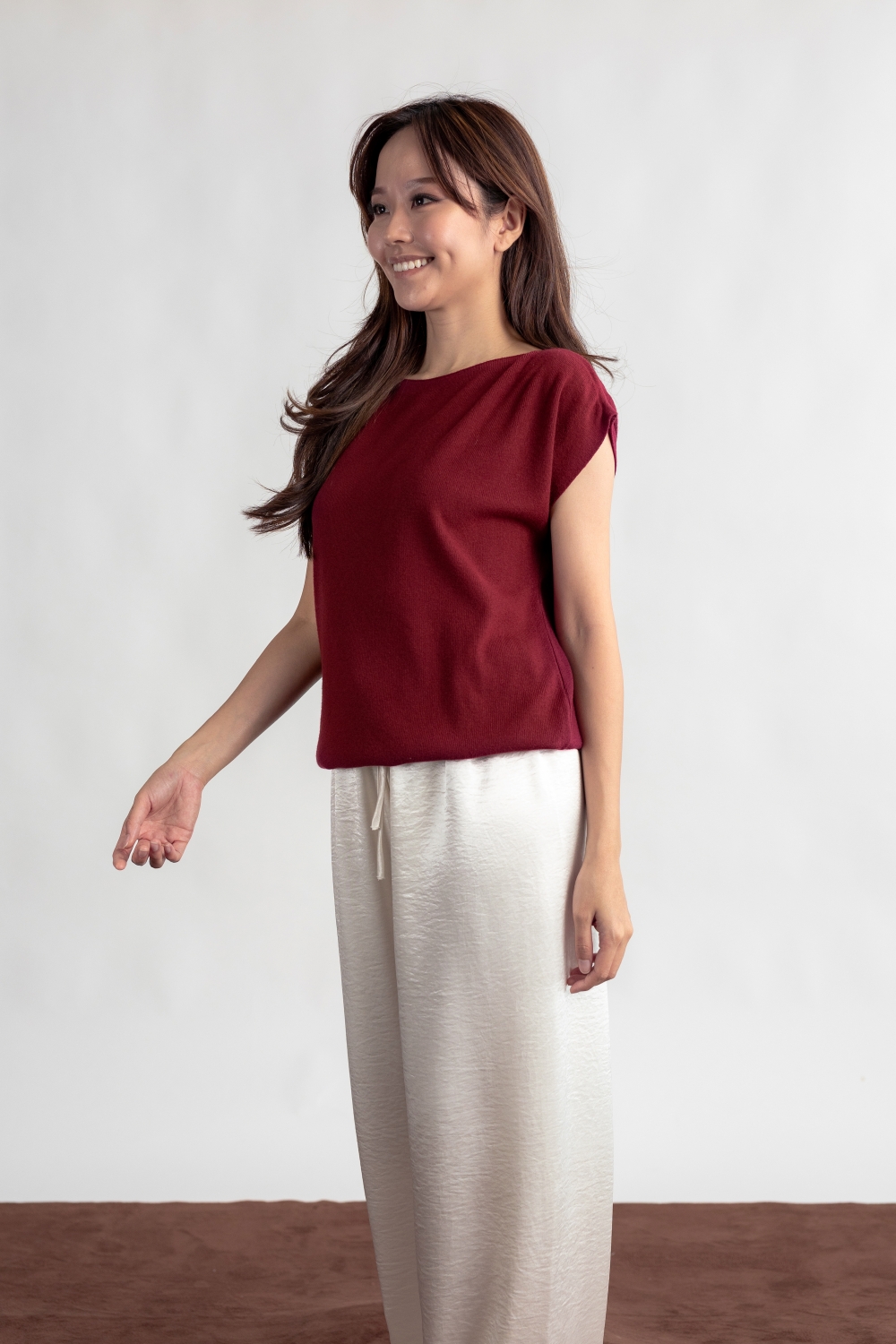 Relaxed Fit Batwing Knit Top - Maroon - Image 4
