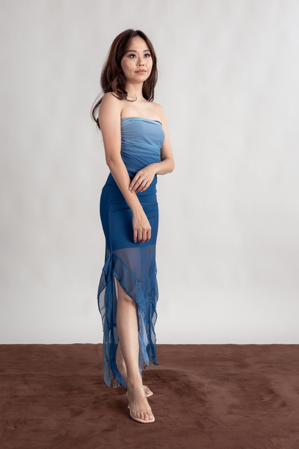 Ruched Ombre Tube Dress - Blue - Image 8