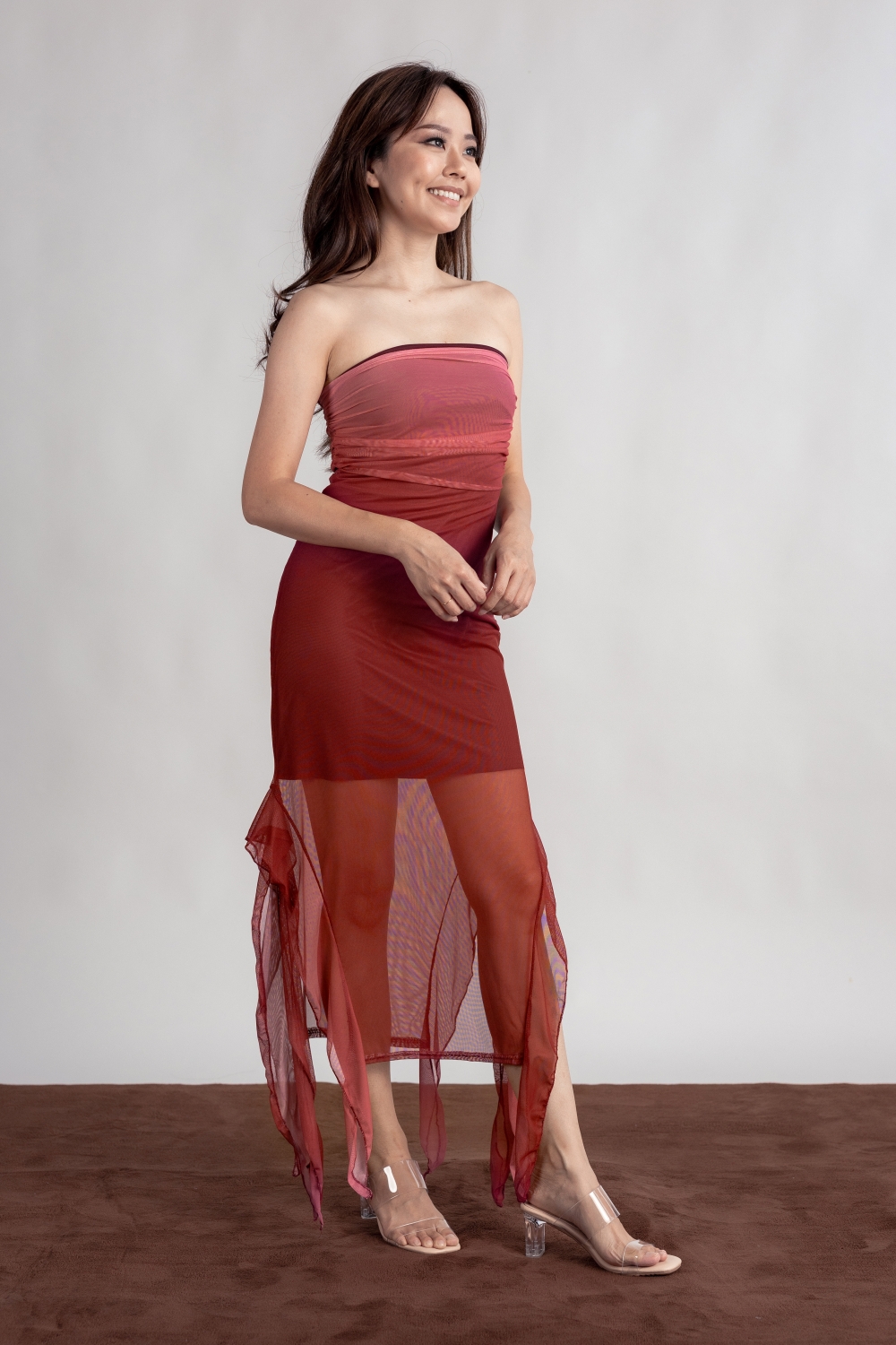 Ruched Ombre Tube Dress - Maroon - Image 9