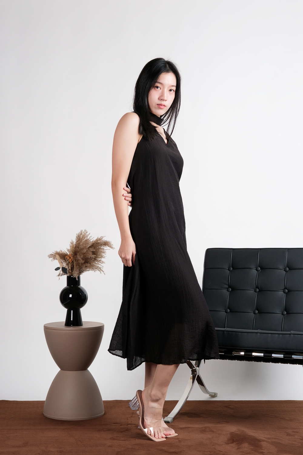 Sleeveless A-Line Midi Dress with Choker Neck - Black - Image 7