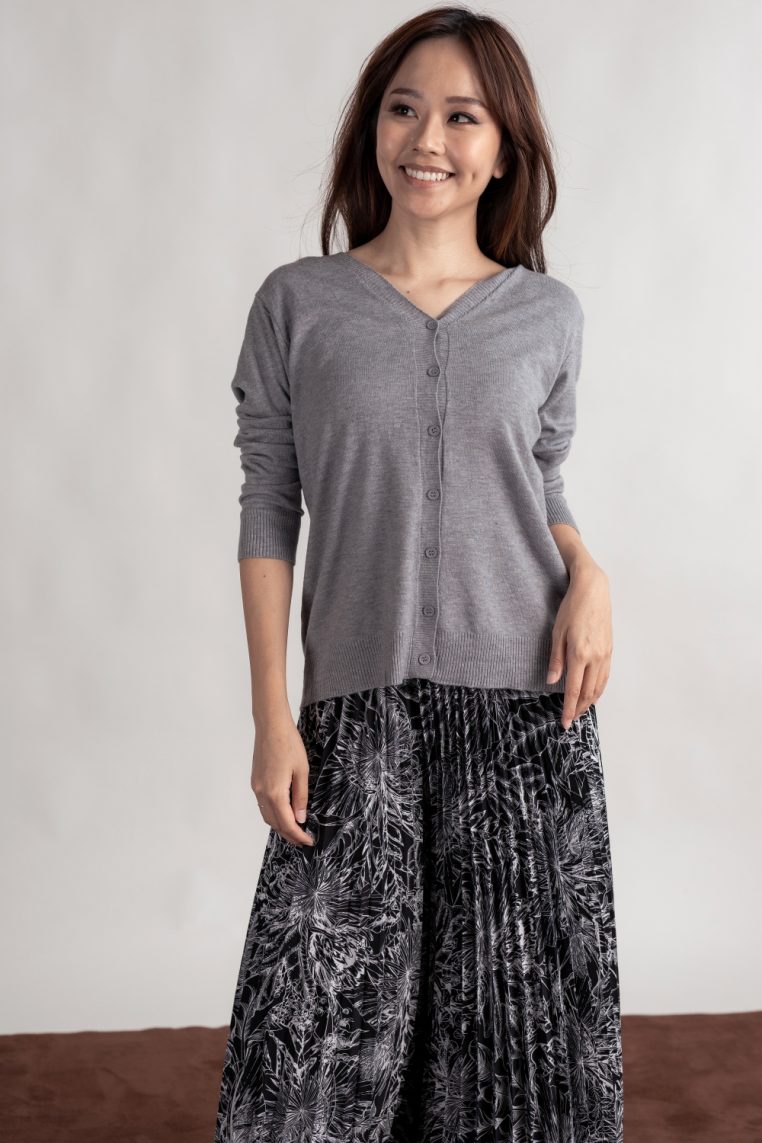Basic V Neck Cardigan - Grey