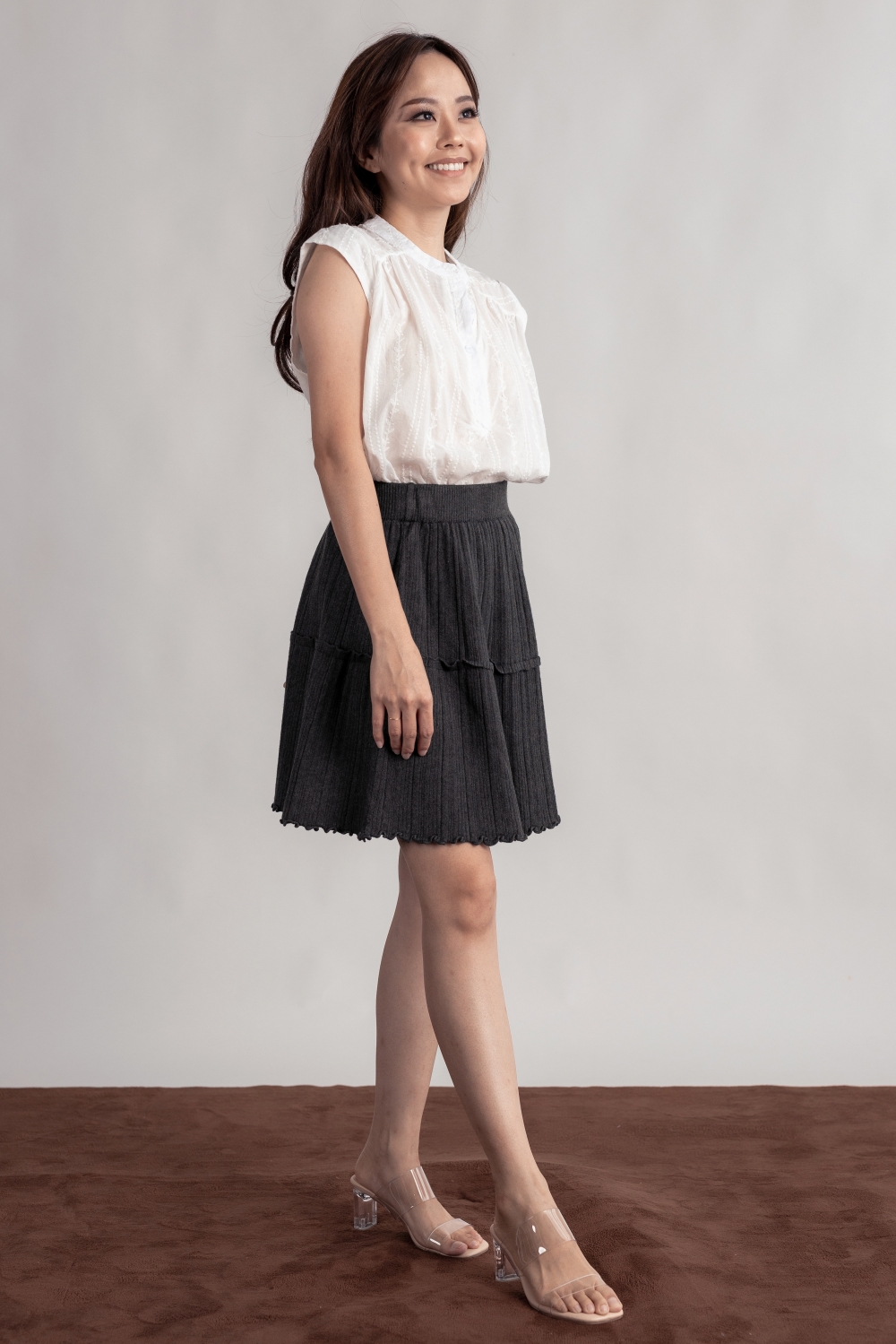 Embroidered Cotton Sleeveless Shirt - White - Image 5