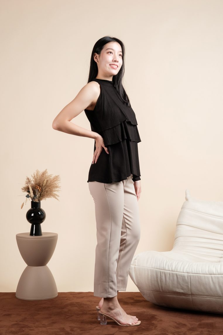 Linen Tiered Halter Blouse - Black - Image 7