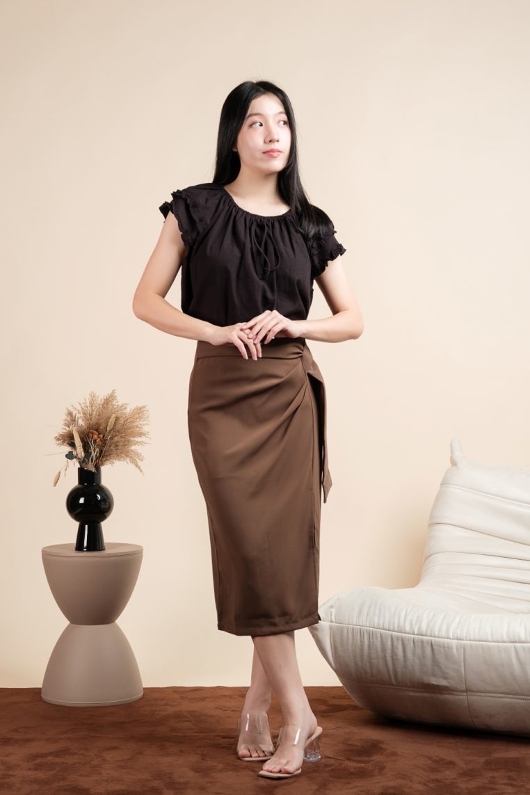 Ruffle Sleeve Linen Blouse - Black - Image 4