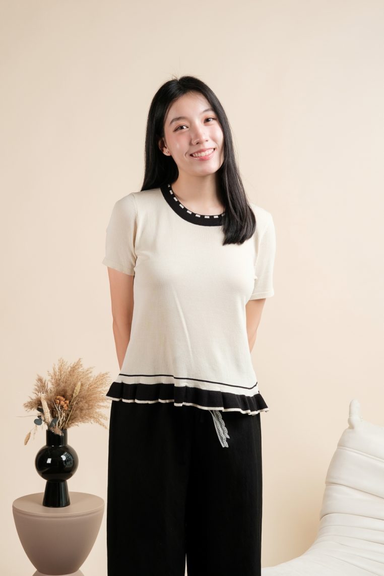 Colourblock Ruffle Knit Tee - Cream - Image 11