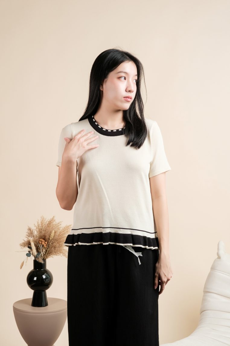 Colourblock Ruffle Knit Tee - Cream - Image 12