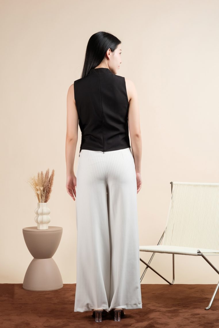 Sleeveless Draped Ruched Blouse - Black - Image 10