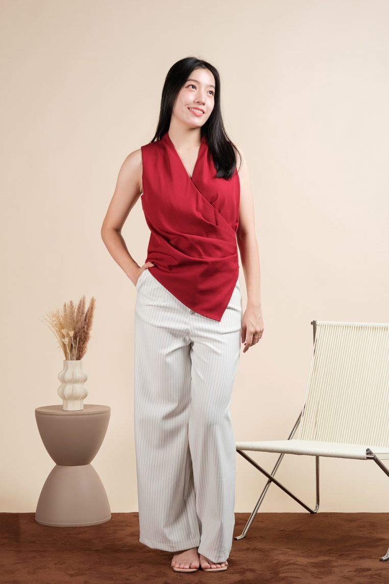 Sleeveless Draped Ruched Blouse - Maroon - Image 4
